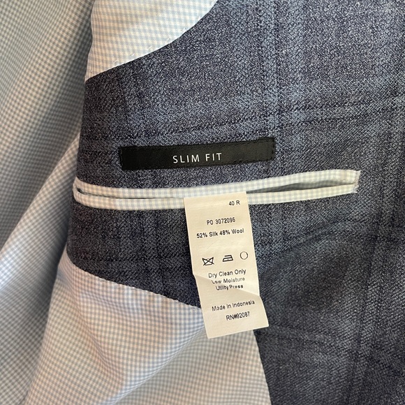 Saks Fifth Avenue Black Label Men’s Sport Coat. Tailored fit w/ pick stitching. - Picture 6 of 6
